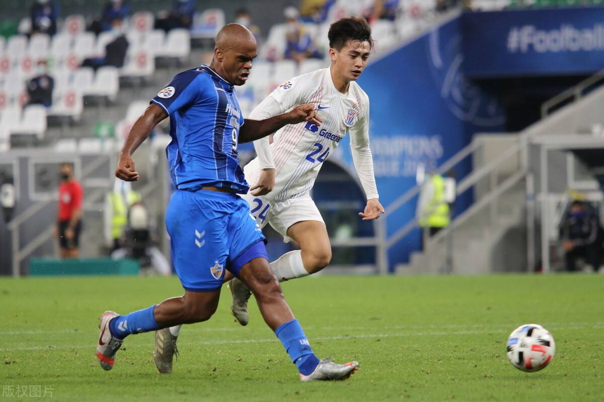 包含西亚卡姆新星败北表现惊艳，中国队未来可期！的词条